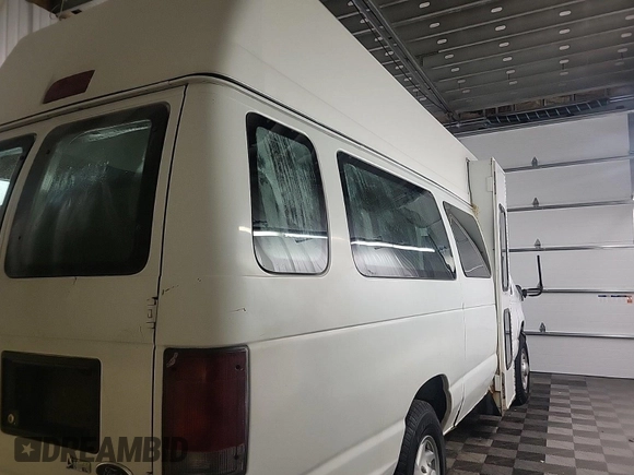 2012 Ford E-Series Commercial z VIN 1FTNS2ELXCDA16685, wystawiony jako IAAI lot #42339738 z przebiegiem 136 107 mil mil oraz . Historia ofert i sprzedaży dostępna na DreamBid. Obrazek 1.