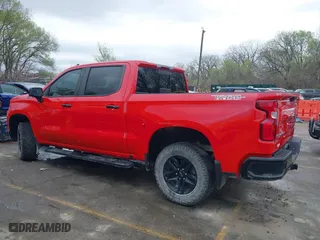 2019 Chevrolet Silverado 1500 LT Trail Boss with VIN 1GCPYFED0KZ385466, listed as a IAAI auction lot 41875935 with 94,762 mi miles. Bid and sale history available at carsss.com. Image 14.
