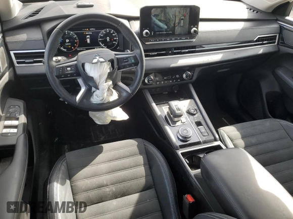2022 Mitsubishi Outlander SE z VIN JA4J3UA89NZ034457, wystawiony jako Copart lot #50661295 z przebiegiem 34 193 mil mil oraz Szkoda całkowita • Salvage title. Historia ofert i sprzedaży dostępna na DreamBid. Obrazek 8.