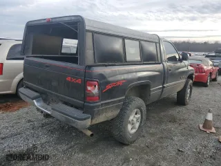 1994 Dodge Ram 1500 with VIN 3B7HF16Z4RM561275, listed as a Copart auction lot 43076245 with 0 mi miles and Salvage Title. Bid and sale history available at carsss.com. Image 3.