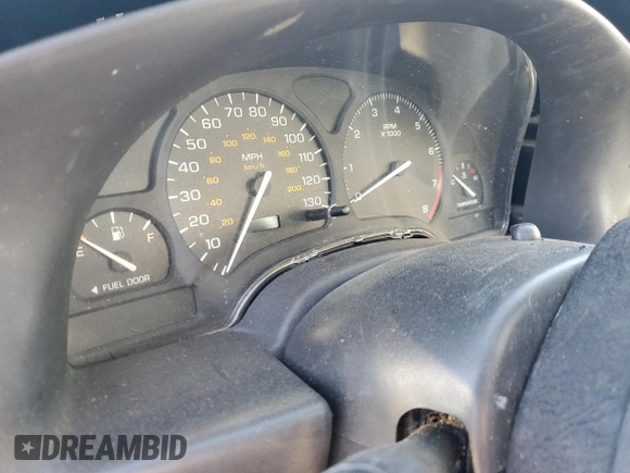 2001 Saturn SC z VIN 1G8ZY14741Z271020, wystawiony jako Copart lot #82922764 z przebiegiem Nie podano mil oraz Nie do naprawy. Historia ofert i sprzedaży dostępna na DreamBid. Obrazek 9.