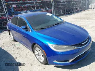 2015 Chrysler 200 Limited z VIN 1C3CCCAB4FN599703, wystawiony jako IAAI lot #42023957 z przebiegiem 187 118 mil mil oraz . Historia ofert i sprzedaży dostępna na DreamBid. Obrazek 1.