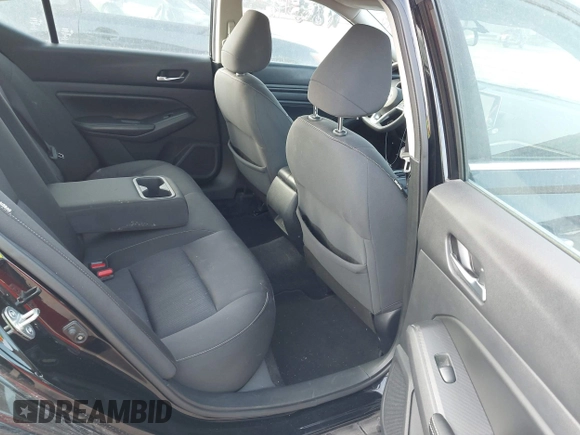 2019 Nissan Altima S z VIN 1N4BL4BV0KC233402, wystawiony jako IAAI lot #41917621 z przebiegiem 115 224 mil mil oraz . Historia ofert i sprzedaży dostępna na DreamBid. Obrazek 7.