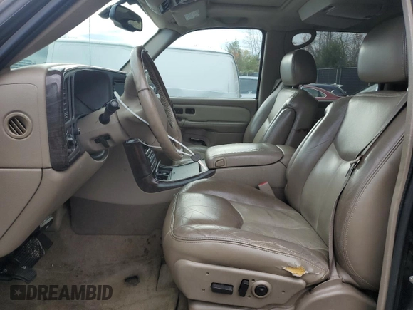 2006 GMC Yukon XL Denali with VIN 1GKFK66U96J120727, listed as a Copart auction lot 81932804 with 333,701 mi miles and Non Repairable. Bid and sale history available at carsss.com. Image 7.