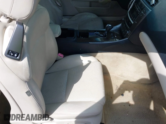 2010 Lexus IS 250 C z VIN JTHFF2C29A2511907, wystawiony jako IAAI lot #41995448 z przebiegiem 206 000 mil mil oraz . Historia ofert i sprzedaży dostępna na DreamBid. Obrazek 5.