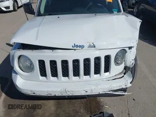2011 Jeep Patriot Latitude with VIN 1J4NT1GA6BD119842, listed as a IAAI auction lot 41758968 with 90,945 mi miles and . Bid and sale history available at DreamBid. Image 6.
