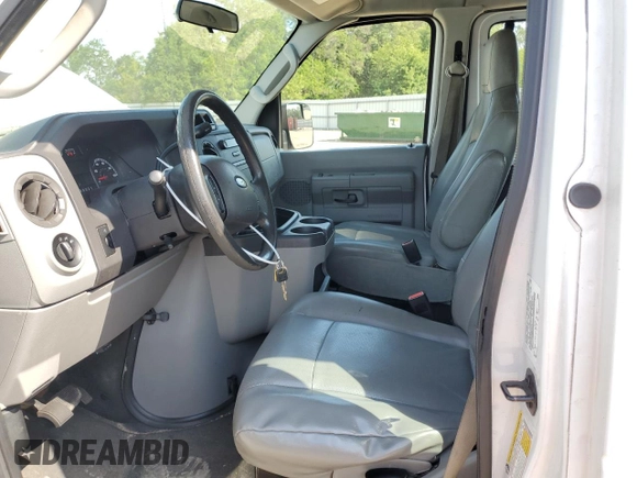 2012 Ford Econoline Passenger XL with VIN 1FBSS3BL4CDB12278, listed as a Copart auction lot 54021105 with 118,488 mi miles and Clean Title. Bid and sale history available at DreamBid. Image 7.