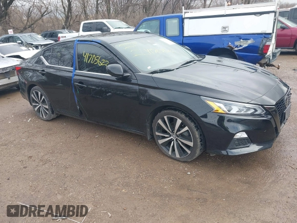 2020 Nissan Altima 2.5 SR with VIN 1N4BL4CV4LC226968, listed as a IAAI auction lot 41705622 with 52,182 mi miles. Bid and sale history available at carsss.com. Image 1.