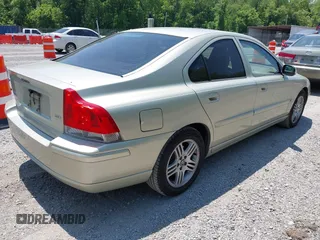 2005 Volvo S60 с VIN YV1RS592952441652, выставлен на аукционе IAAI как лот 42417094 с пробегом 174 894 миль миль и . История ставок и продаж доступна на DreamBid. Изображение 4.
