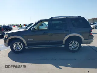 2006 Ford Explorer z VIN 1FMEU64E56UB52663, wystawiony jako IAAI lot #42002830 z przebiegiem 199 847 mil mil oraz . Historia ofert i sprzedaży dostępna na DreamBid. Obrazek 14.