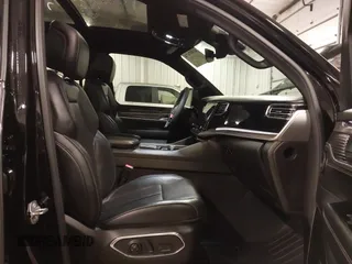 2022 Jeep Wagoneer Series II with VIN 1C4SJVBT5NS127476, listed as a IAAI auction lot 41807474 with 48,703 mi miles and . Bid and sale history available at DreamBid. Image 5.