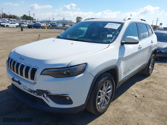 2019 Jeep Cherokee Latitude with VIN 1C4PJLCB3KD240584, listed as a IAAI auction lot 41561359 with 96,832 mi miles. Bid and sale history available at carsss.com. Image 17.