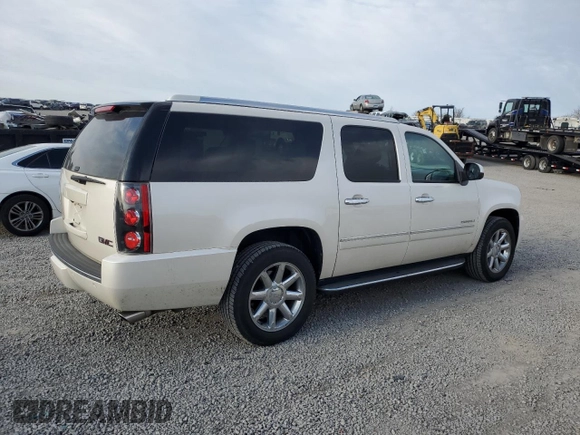 2013 GMC Yukon XL Denali with VIN 1GKS2MEF7DR184916, listed as a Copart auction lot 52392445 with 83,072 mi miles and Salvage Title. Bid and sale history available at DreamBid. Image 3.
