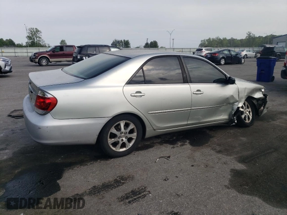 2005 Toyota Camry LE with VIN JTDBF32K450164320, listed as a Copart auction lot 53370805 with 233,932 mi miles and Salvage Title. Bid and sale history available at DreamBid. Image 3.