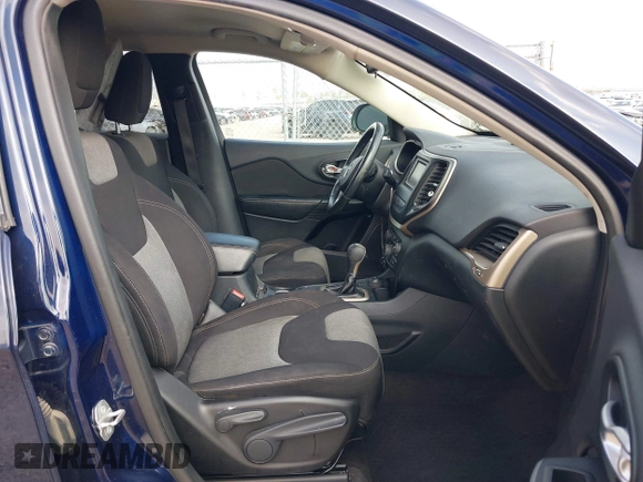 2016 Jeep Cherokee Sport z VIN 1C4PJMAS9GW286957, wystawiony jako IAAI lot #41781467 z przebiegiem 120 855 mil mil oraz . Historia ofert i sprzedaży dostępna na DreamBid. Obrazek 5.