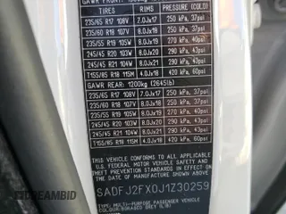 2018 Jaguar E-Pace S z VIN SADFJ2FX0J1Z30259, wystawiony jako Copart lot #73500933 z przebiegiem 58 953 mil mil oraz . Historia ofert i sprzedaży dostępna na DreamBid. Obrazek 12.
