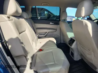2018 Volkswagen Atlas SE with VIN 1V2DR2CA8JC509601, listed as a Copart auction lot 63747935 with 176,406 mi miles and Salvage title. Bid and sale history available at DreamBid. Image 11.