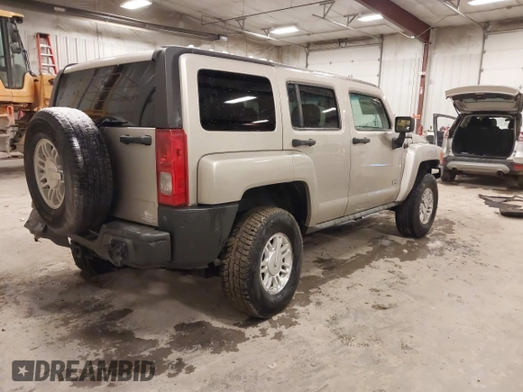 2007 Hummer H3 SUV with VIN 5GTDN13E078250892, listed as a IAAI auction lot 41991208 with 148,283 mi miles. Bid and sale history available at carsss.com. Image 4.
