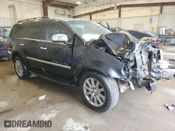 2009 Chrysler Aspen Limited z VIN 1A8HW58T69F711962, wystawiony jako Copart lot #88516575 z przebiegiem Nie podano mil oraz Nie do naprawy • Non repairable. Historia ofert i sprzedaży dostępna na DreamBid. Obrazek 4.