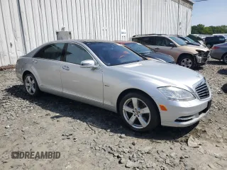 2012 Mercedes-Benz S 550 z VIN WDDNG9EB9CA477398, wystawiony jako Copart lot #58166975 z przebiegiem 98 763 mil mil oraz Szkoda całkowita • Salvage title. Historia ofert i sprzedaży dostępna na DreamBid. Obrazek 4.