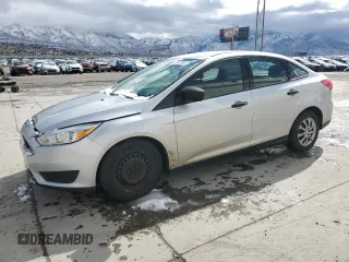 2017 Ford Focus S z VIN 1FADP3E20HL206797, wystawiony jako Copart lot #49341845 z przebiegiem 136 181 mil mil oraz Czysty tytuł • Clean title. Historia ofert i sprzedaży dostępna na DreamBid. Obrazek 1.
