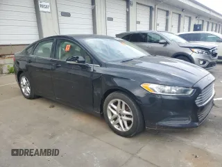 2013 Ford Fusion SE z VIN 3FA6P0H74DR255933, wystawiony jako Copart lot #59964485 z przebiegiem Nie podano mil oraz Czysty tytuł • Clean title. Historia ofert i sprzedaży dostępna na DreamBid. Obrazek 4.