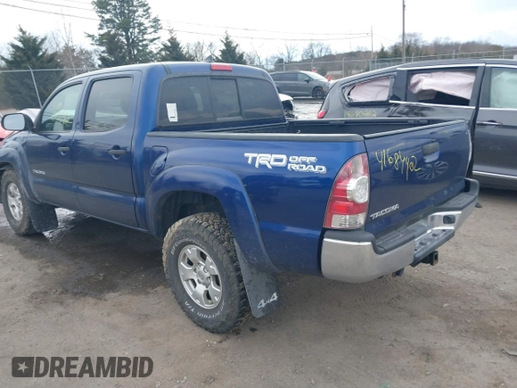 2014 Toyota Tacoma with VIN 3TMLU4EN0EM147243, listed as a IAAI auction lot 41684902 with 308,167 mi miles. Bid and sale history available at carsss.com. Image 3.