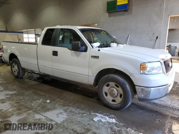 2007 Ford F-150 XL with VIN 1FTVX12557KD26391, listed as a Copart auction lot 87672295 with 225,711 mi miles and Clean title. Bid and sale history available at DreamBid. Image 4.