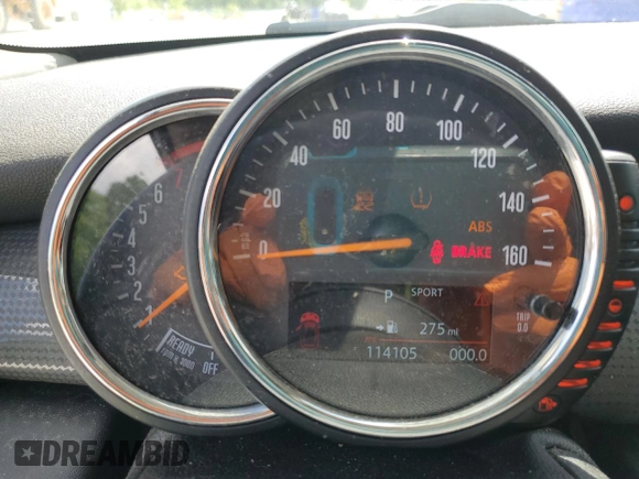 2016 MINI Hardtop 4 Door with VIN WMWXU1C59G2D08847, listed as a Copart auction lot 59763805 with 114,105 mi miles and Salvage title. Bid and sale history available at DreamBid. Image 9.