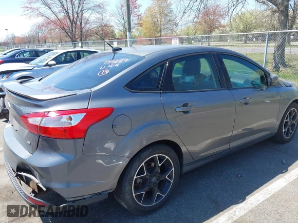2012 Ford Focus SE with VIN 1FAHP3F25CL335319, listed as a IAAI auction lot 42079047 with 173,443 mi miles. Bid and sale history available at carsss.com. Image 13.