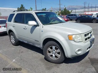 2008 Ford Escape Limited with VIN 1FMCU04188KB76343, listed as a IAAI auction lot 41975218 with 258,847 mi miles. Bid and sale history available at carsss.com. Image 1.