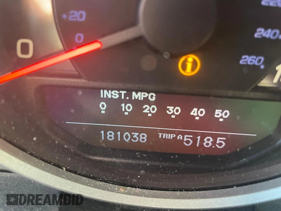 2008 Acura RL with VIN JH4KB16588C000526, listed as a Copart auction lot 71908554 with 181,038 mi miles and Salvage Title. Bid and sale history available at DreamBid. Image 9.