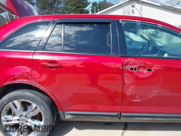 2013 Ford Edge SEL with VIN 2FMDK4JC7DBA97290, listed as a IAAI auction lot 41972863 with 159,058 mi miles. Bid and sale history available at carsss.com. Image 19.