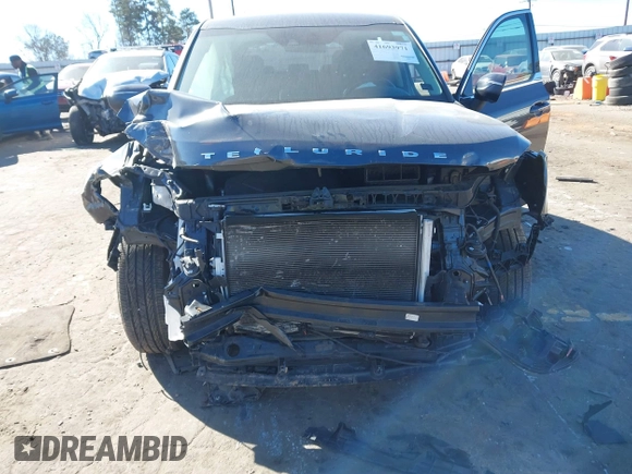 2020 Kia Telluride LX with VIN 5XYP24HC8LG054207, listed as a IAAI auction lot 41693971 with 111,882 mi miles and . Bid and sale history available at carsss.com. Image 6.