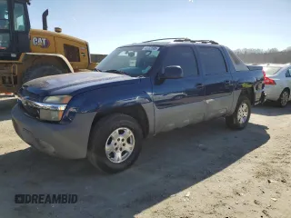 2002 Chevrolet Avalanche with VIN 3GNEC13T22G286318, listed as a Copart auction lot 43933605 with 253,291 mi miles and Salvage Title. Bid and sale history available at carsss.com. Image 1.