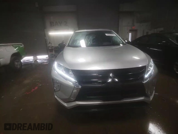2020 Mitsubishi Eclipse Cross LE z VIN JA4AS4AA1LZ037727, wystawiony jako Copart lot #44643975 z przebiegiem 81 877 mil mil oraz Szkoda całkowita • Salvage title. Historia ofert i sprzedaży dostępna na DreamBid. Obrazek 13.