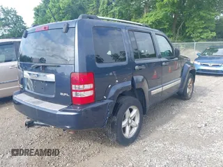 2008 Jeep Liberty Limited z VIN 1J8GN58K68W113973, wystawiony jako IAAI lot #42417083 z przebiegiem 493 836 mil mil oraz . Historia ofert i sprzedaży dostępna na DreamBid. Obrazek 4.
