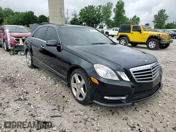 2013 Mercedes-Benz E 350 Luxury with VIN WDDHF8JB3DA677565, listed as a Copart auction lot 62122335 with 159,952 mi miles and Clean title. Bid and sale history available at DreamBid. Image 13.