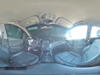 2018 Hyundai Santa Fe 2.0T с VIN 5XYZU4LA9JG548646, выставлен на аукционе Copart как лот 50893395 с пробегом 29 137 миль миль и Списание • Salvage title. История ставок и продаж доступна на DreamBid. Изображение 15.