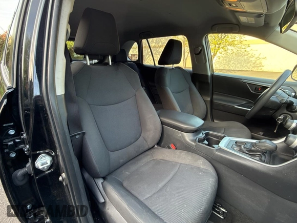 2019 Toyota RAV4 LE with VIN JTMF1RFV4KD030550, listed as a Copart auction lot 55537415 with 92,319 mi miles and Clean Title. Bid and sale history available at DreamBid. Image 5.