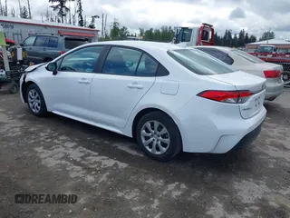 2024 Toyota Corolla LE with VIN 5YFB4MDE8RP087708, listed as a IAAI auction lot 42153912 with 27,811 mi miles. Bid and sale history available at carsss.com. Image 3.