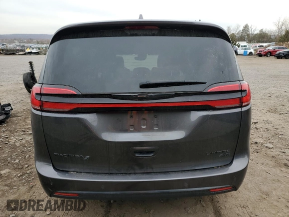 2022 Chrysler Pacifica Limited with VIN 2C4RC3GG0NR167264, listed as a Copart auction lot 80141624 with 29,244 mi miles and Salvage title. Bid and sale history available at DreamBid. Image 6.