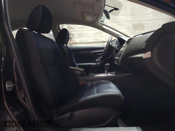 2017 Nissan Altima SV with VIN 1N4AL3AP0HC245258, listed as a Copart auction lot 63124825 with 116,268 mi miles and Clean title. Bid and sale history available at DreamBid. Image 7.