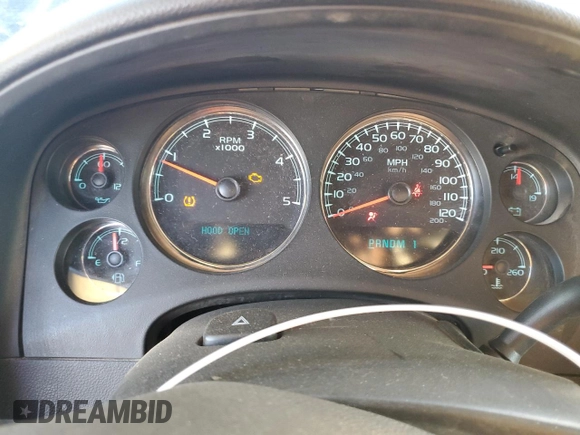 2009 GMC Sierra 2500HD SLT z VIN 1GTHK636X9F173647, wystawiony jako Copart lot #42983015 z przebiegiem 218 046 mil mil oraz Czysty tytuł • Clean title. Historia ofert i sprzedaży dostępna na DreamBid. Obrazek 9.