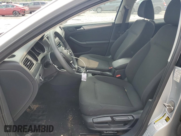 2015 Volkswagen Jetta SE z VIN 3VWD17AJXFM256597, wystawiony jako Copart lot #58774095 z przebiegiem 150 969 mil mil oraz Szkoda całkowita • Salvage title. Historia ofert i sprzedaży dostępna na DreamBid. Obrazek 7.