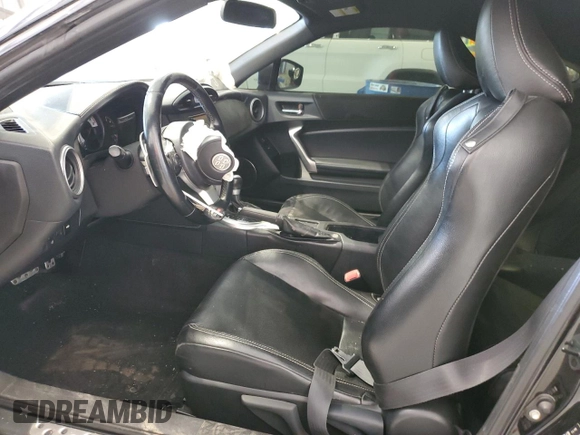 2017 Toyota 86 z VIN JF1ZNAA10H8703123, wystawiony jako Copart lot #56401965 z przebiegiem 75 184 mil mil oraz Szkody całkowita. Historia ofert i sprzedaży dostępna na DreamBid. Obrazek 7.