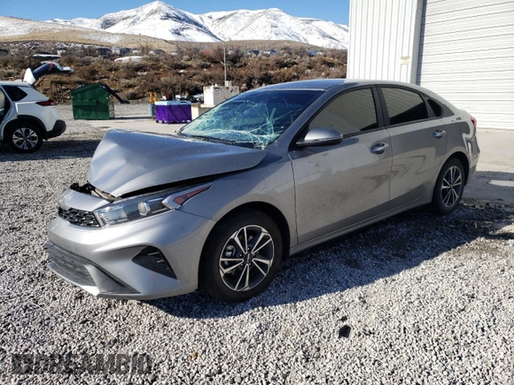 2024 Kia Forte LXS with VIN 3KPF24AD8RE713276, listed as a Copart auction lot 45992225 with 16,888 mi miles and Salvage Title. Bid and sale history available at carsss.com. Image 1.