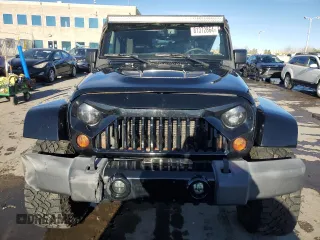 2016 Jeep Wrangler Unlimited 75th Anniversary with VIN 1C4BJWEG7GL113824, listed as a Copart auction lot 81372864 with 98,497 mi miles and Salvage title. Bid and sale history available at DreamBid. Image 5.