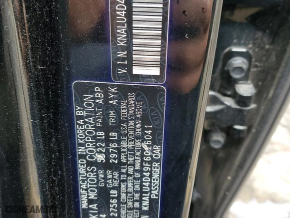 2015 Kia K900 Premium with VIN KNALU4D49F6026041, listed as a Copart auction lot 65393834 with 152,851 mi miles and Salvage Title. Bid and sale history available at carsss.com. Image 14.