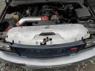 2001 Chevrolet Silverado 1500 LT with VIN 1GCEC19T31Z192995, listed as a Copart auction lot 55569865 with 238,730 mi miles and Salvage Title. Bid and sale history available at DreamBid. Image 11.